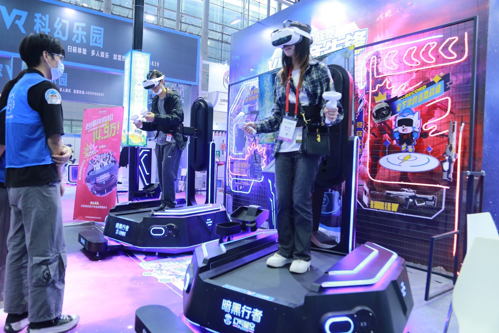 开一家小型VR体验馆加盟店要多少钱采购哪些设备