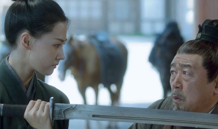 《雪中悍刀行》中，为什么卢东阳作为卢府管家那么嚣张？