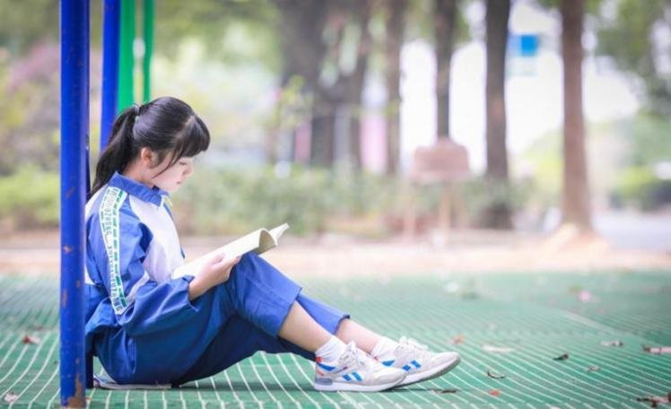 青葱少年是褒义还是贬义