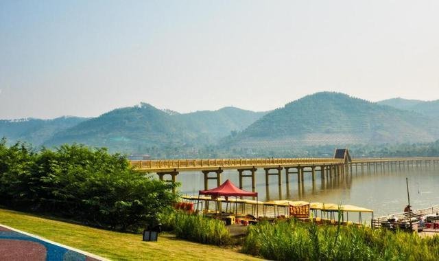 广西的东大门是指哪个城市呢?