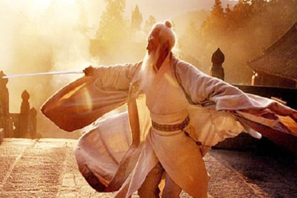 笑傲江湖中的丐帮帮主解风,大概处于什么武功档次?