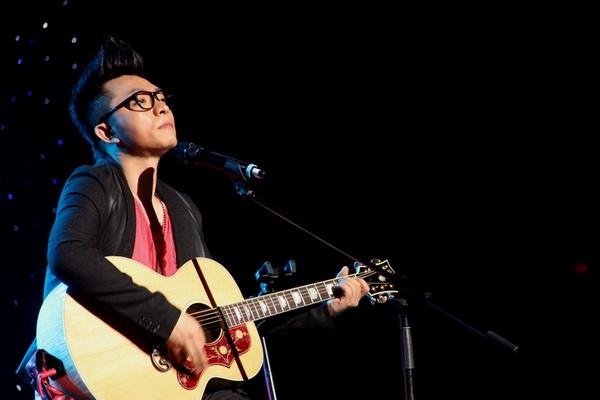 歌曲里面有一句 我长得这双脚是为了把你找到。我长得这双眼是为了把那你看见 歌名是什么?