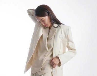 张小斐一身穿戴超50万块，红了就是不一样，她曾经遭遇了哪些事？