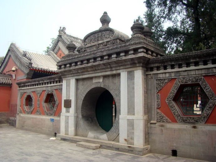 北京市万寿寺中学的介绍