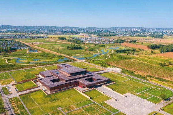 洛阳女儿对门居意思