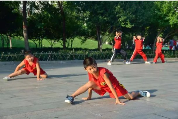 武术和散打哪个对孩子好
