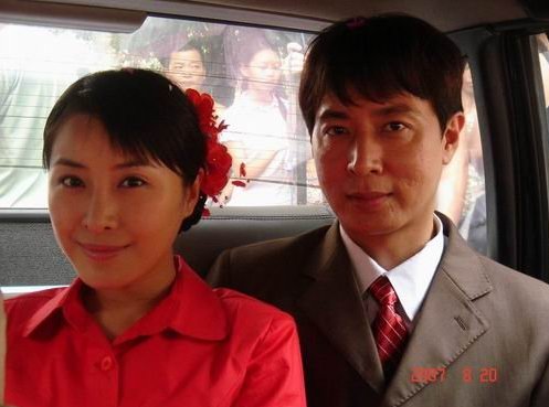 《灯火黄昏》主要讲了什么?