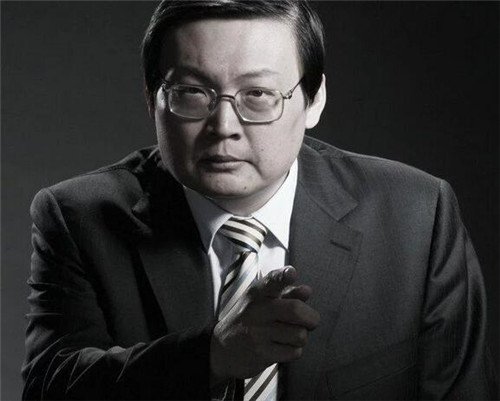 为什么节目《老梁说天下》能受到网友欢迎？