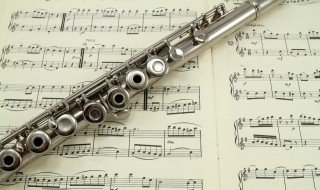 莫斯科郊外的晚上原唱歌词 莫斯科郊外的晚上曲目