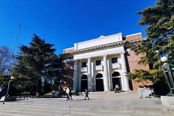 清华大学最厉害的学霸