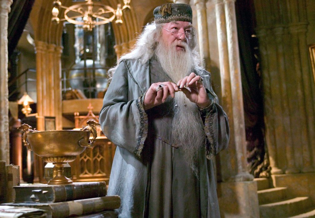 《哈利波特》系列中,最后邓布利多真的死掉了吗、?