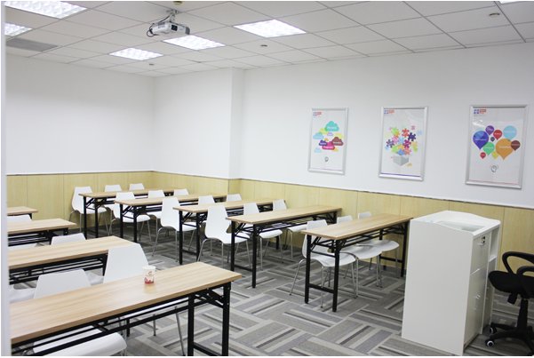 新航道雅思培训班费用