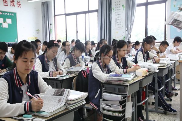 雍容典雅是什么意思