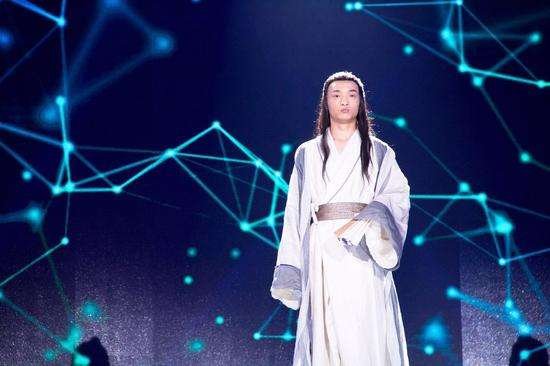 凭着言论火了的叶良成现在怎么样了？