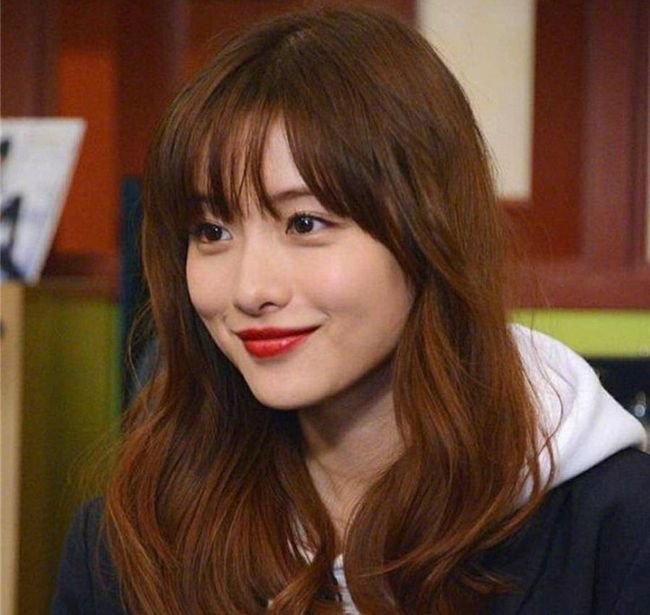 石原里美被曝将退圈从政，消息属实吗？