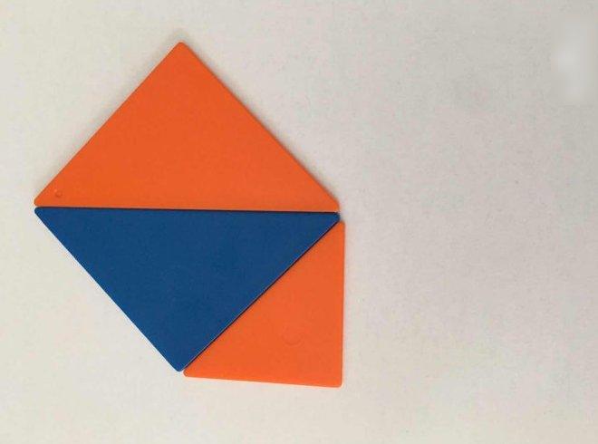 七巧板七块都用上能拼出六边形吗？如果能请说明怎么拼成