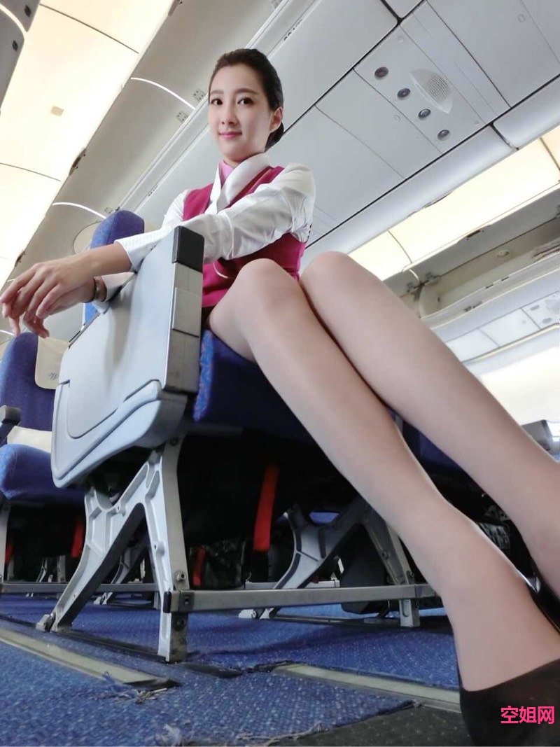 空姐小花的内容简介