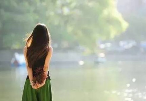 人必生活着,爱才有所附丽是什么意思