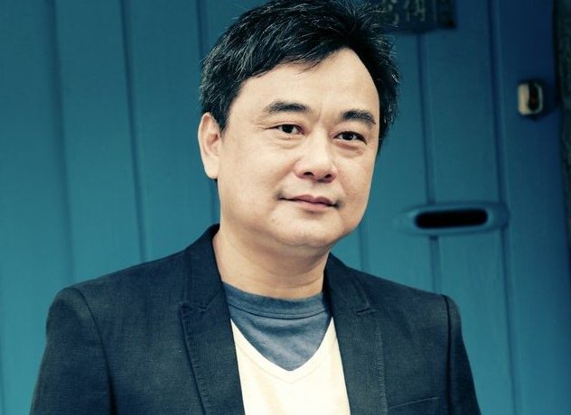 我会在遥远地方等你,直到你已经不再悲伤 是什么歌里的歌词