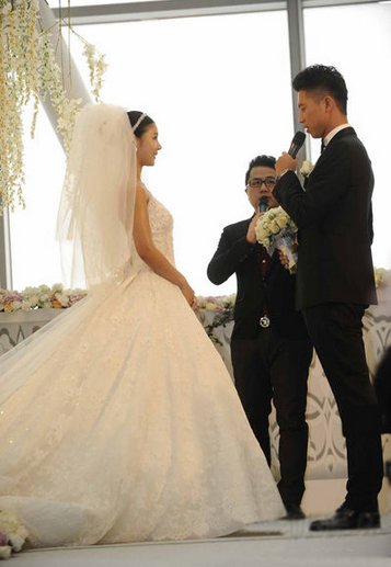 王雷和李小萌是什么时候结婚的？