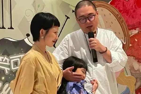 郝劭文未婚妻是化妆师，他们是如何相识的？