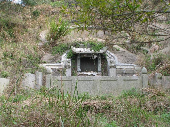 坟茔和坟墓的区别