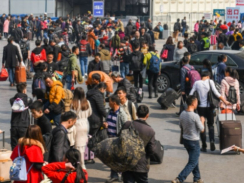 打工人返乡过年，有哪些令人破防的瞬间？