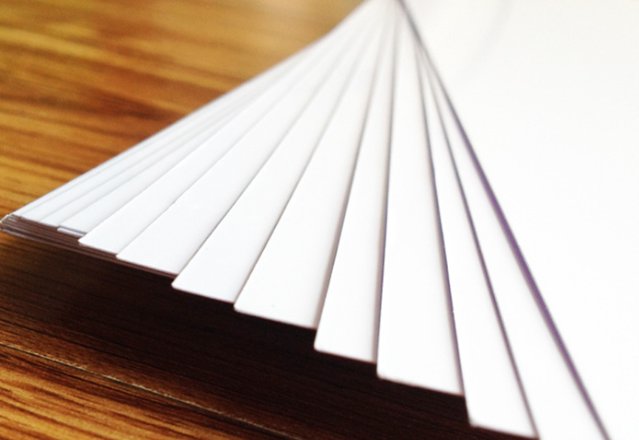 照片纸和铜版纸有什么区别了，是一样的吗？