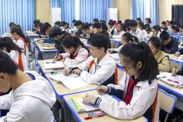 用举世闻名造句