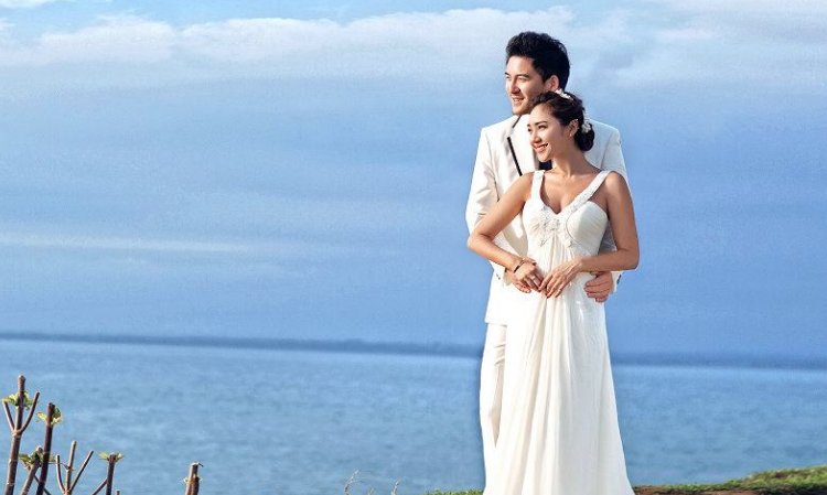 女朋友总是玩游戏，和别人做CP，我该怎么做？