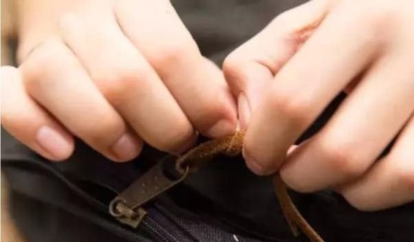 牛津布材质的包怎样清洗