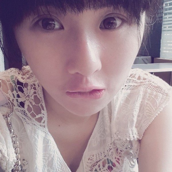 顾心怡的社会评价