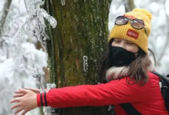 拂了一身还满怎么读