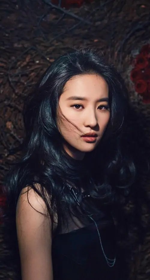 刘亦菲也会有驾驭不了的衣服吗？