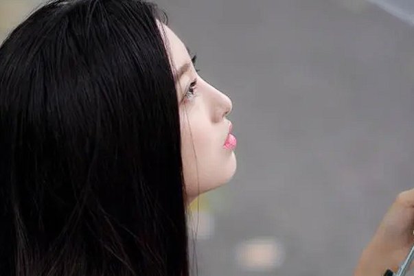 千娇百媚的意思