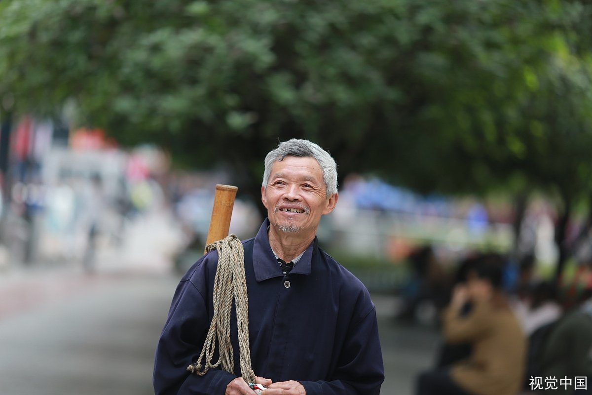 《最后的棒棒》主角老黄离世，他是因何去世的？