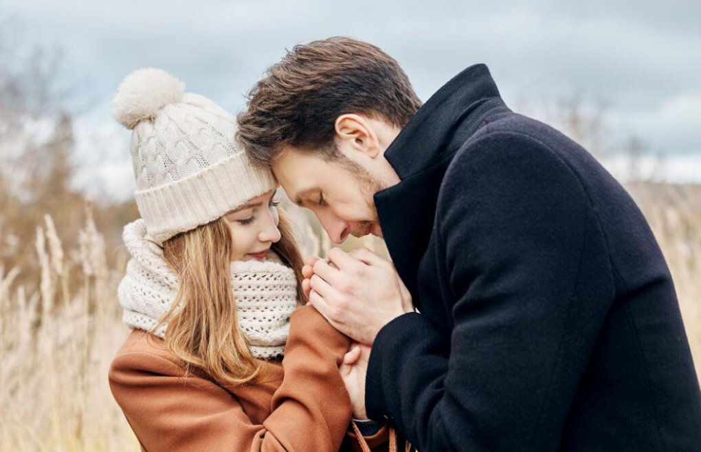 成年认不懂如何谈恋爱在线