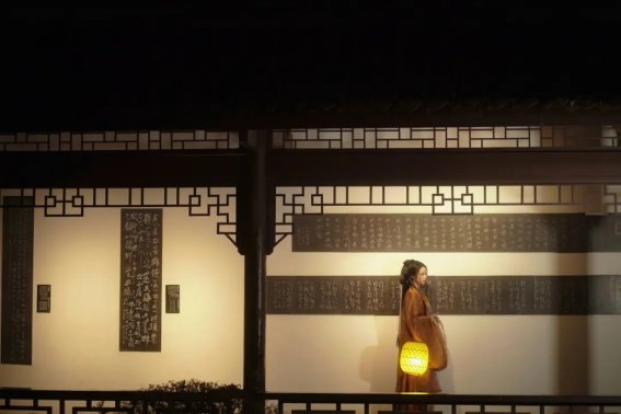 拂了一身还满怎么读