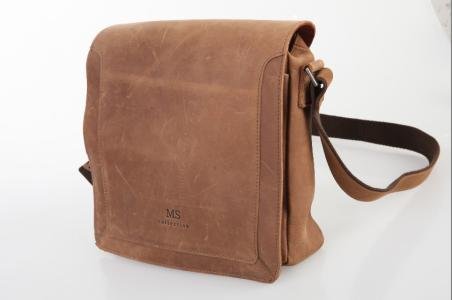 100%LEATHER是什么意思？