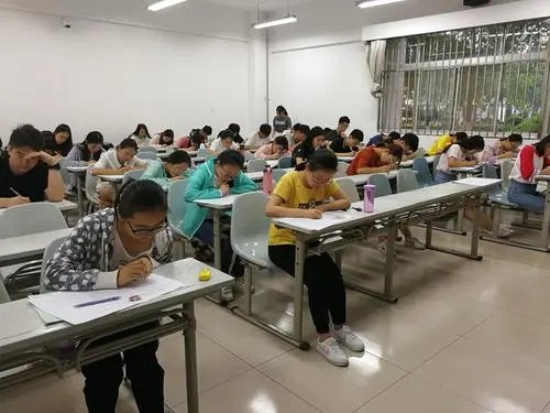 高考一本二本分数线