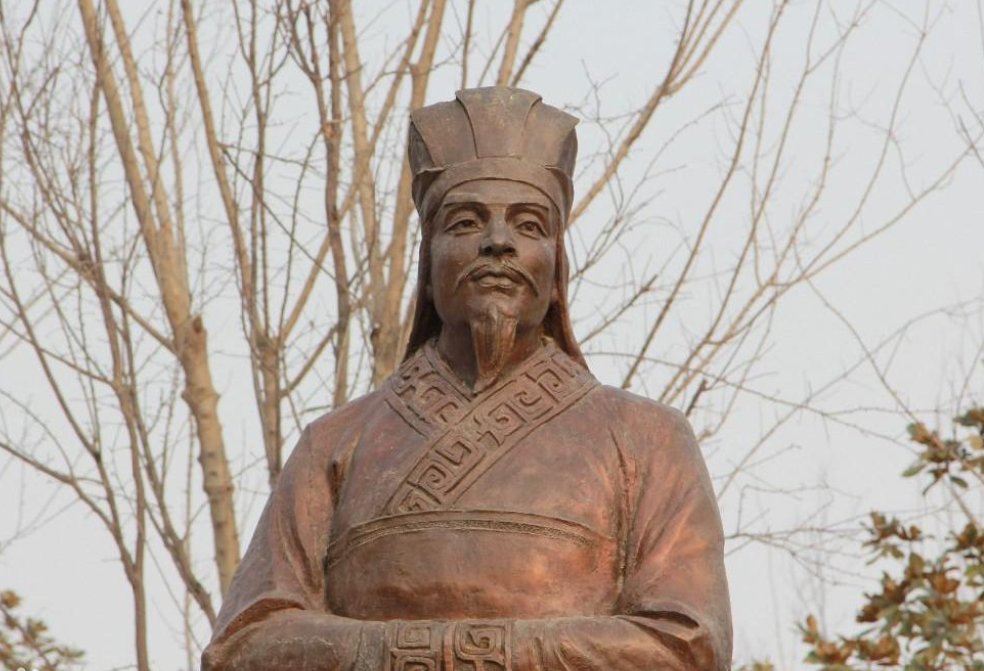 请问历史人物范雎还是范睢？怎么读的？谢谢。