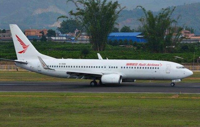 瑞丽航班紧急备降，有没有造成人员伤亡？