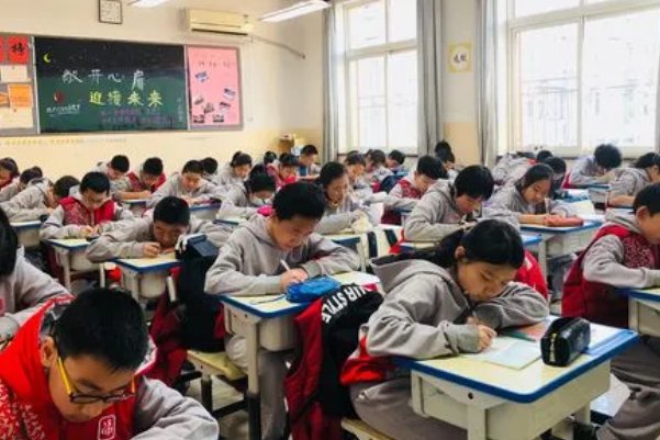 蹂躏什么意思,读音?