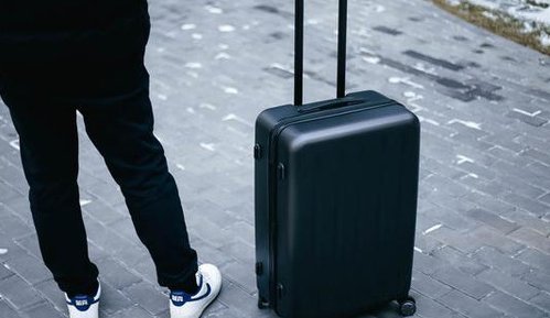 铝框和拉链哪个更实用?