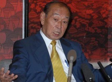 仲井真弘多的介绍