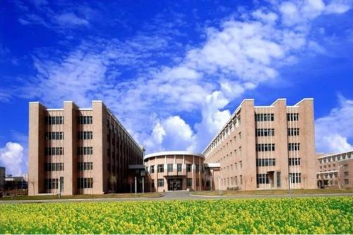 抚顺石油学校是几本?