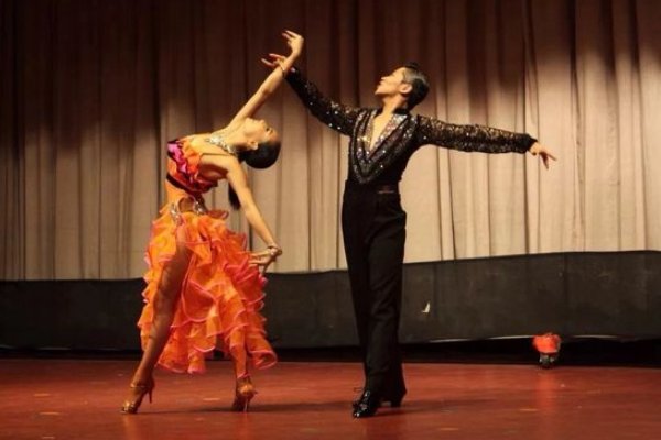 拉丁舞恰恰节目串词