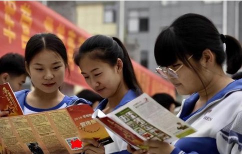 2023年的高考试题全国都一样吗？