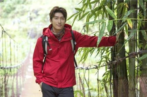 传闻窦骁何超莲结婚会分到10亿是真的吗？