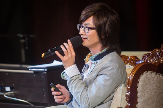 白天不懂夜的黑原唱是谁？